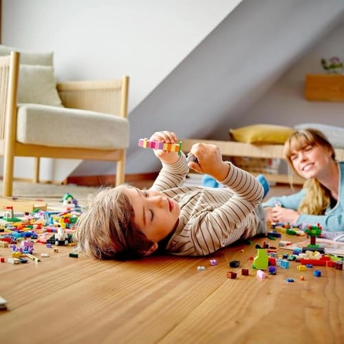 Classic Creative Brick Box (11016)