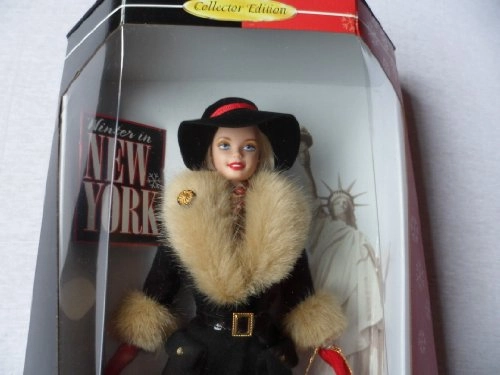 Barbie Winter In New York - Collector Doll Ages 15+