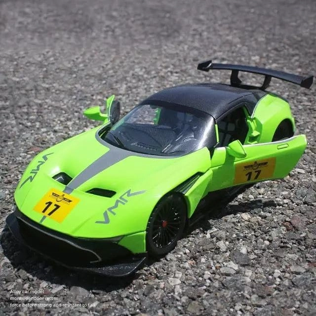 Aston Martin DBS - 1:24 1