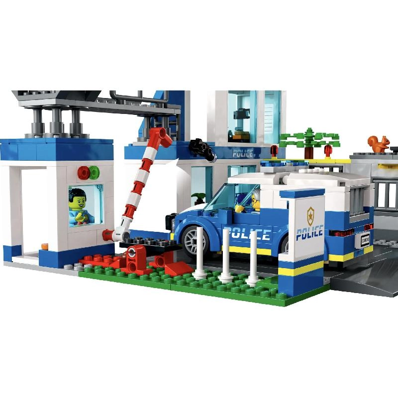 City Police Station (60316)