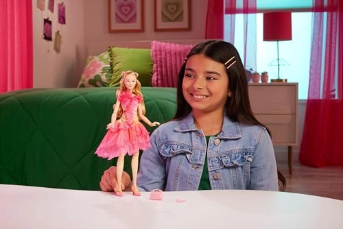 Glinda Fashion Doll - Plastic Blonde Ages 6+