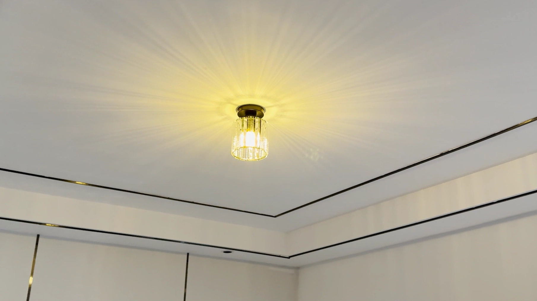 Modern Crystal Ceiling Light - LED E27 Black circle