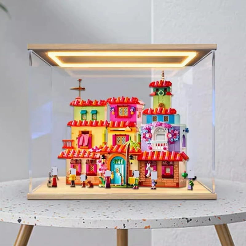 Display Case (43245) - The Magical Madrigal House Encanto