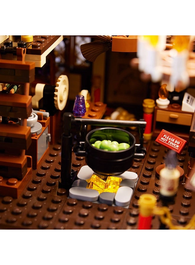 Disney Hocus Pocus: The Sanderson Sisters' Cottage (21341)