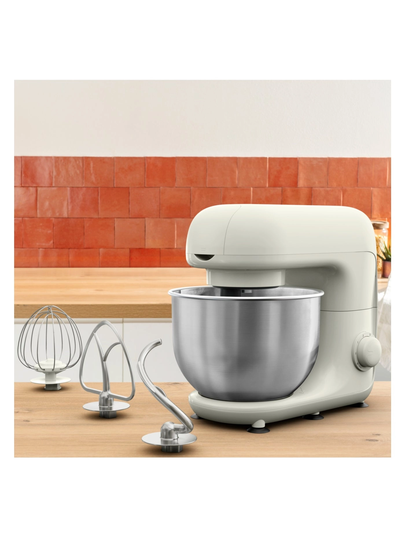 QA150127 - 4.8 Liter(s) 800 Watt