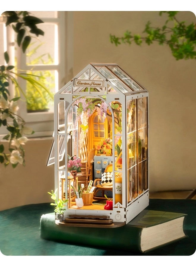 Rolife DIY Miniature Dollhouse Kit - Dreamy Garden