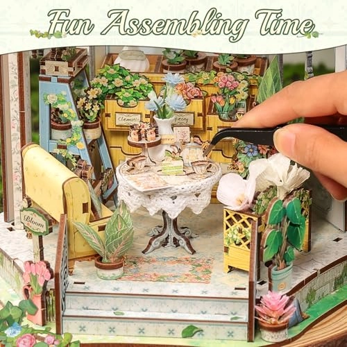 Book Nook Kit - Windsor Flower House Wood LED