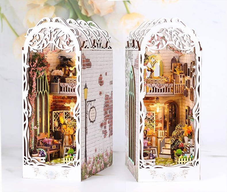 Book Nook Kit