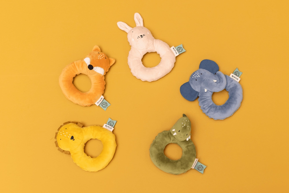 Mr. Dino - Suitable for 0 months & above soft silicone and smooth beechwood