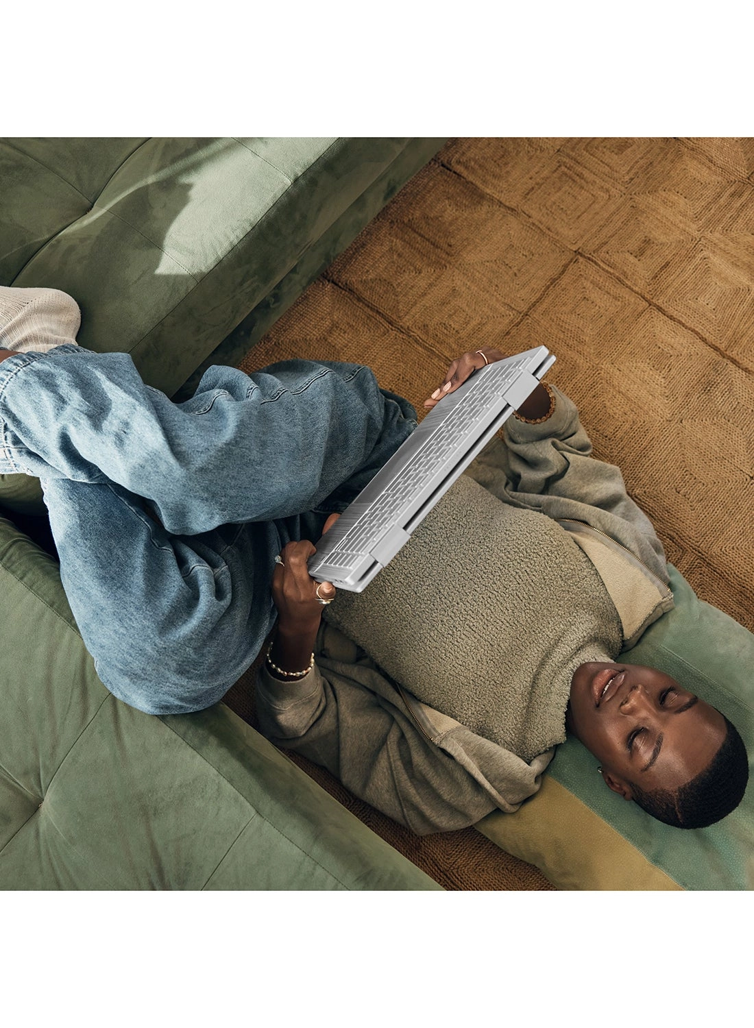 Pavilion x360 14-ek1099nr - 14'' Core i3-1315U 8GB DDR4 256GB SSD