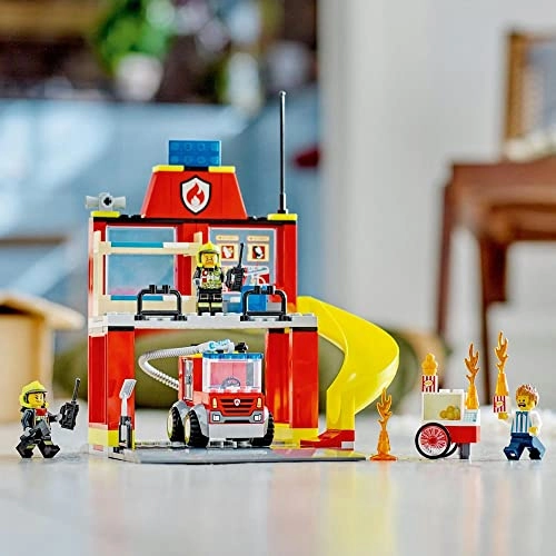 City Fire Station and Fire Truck (60375)