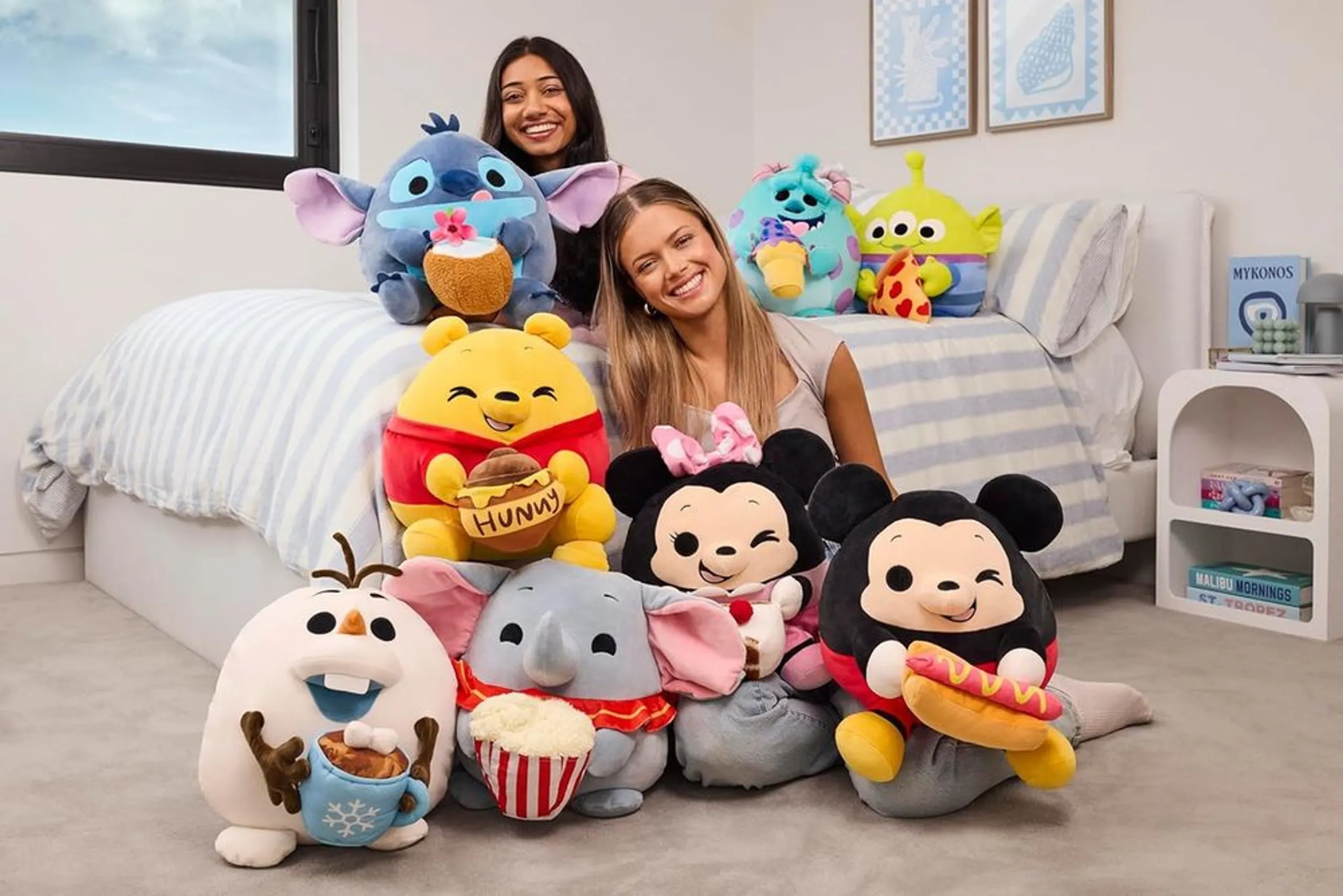 Snackles - Mickey 14-Inch Disney