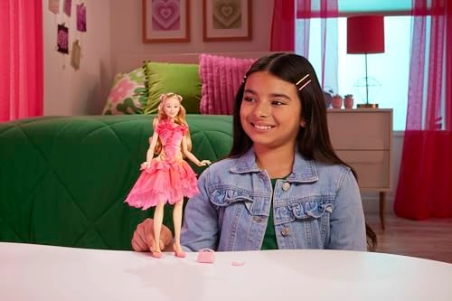 Glinda Fashion Doll - Plastic Blonde Ages 6+