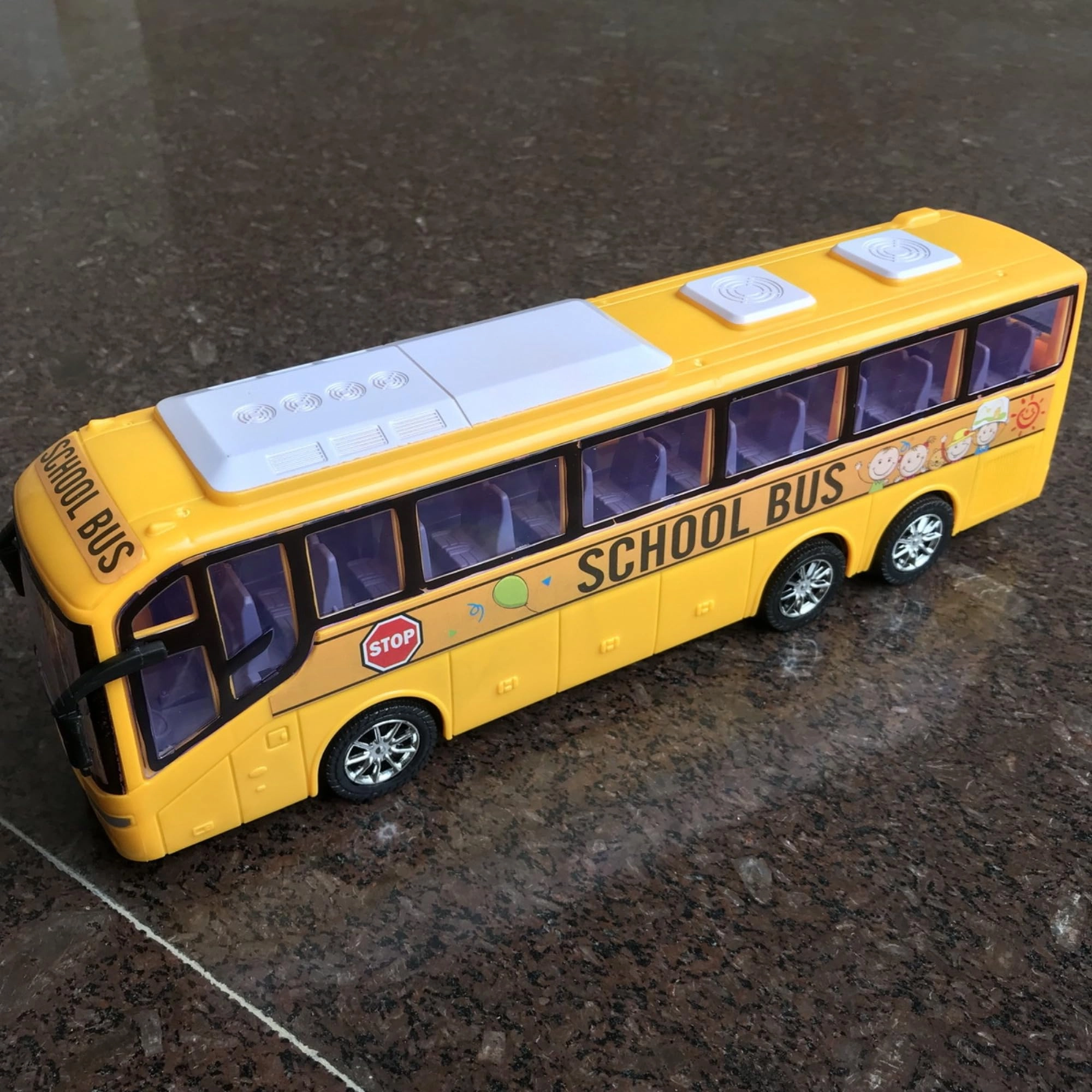 School Bus - 1:16 1pcs