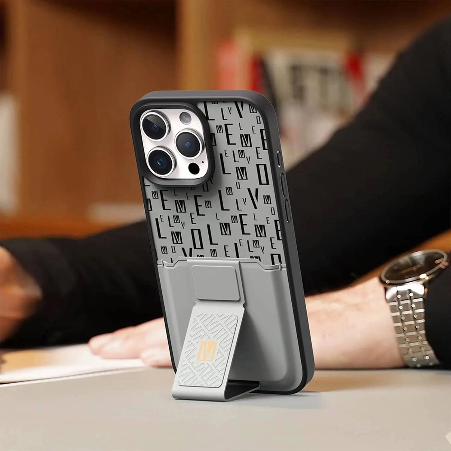 Morphix Cuero Gripstand Case - PU for iPhone 16 Pro