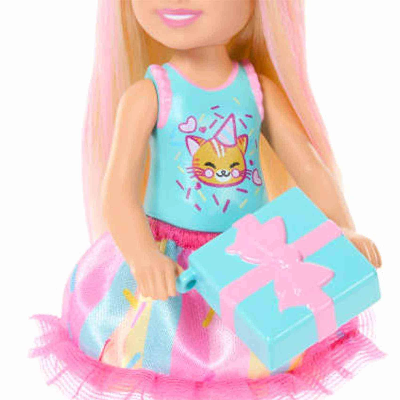 Party Unboxed Chelsea Doll Set - 6 Surprises Colour Changing Ages 3+
