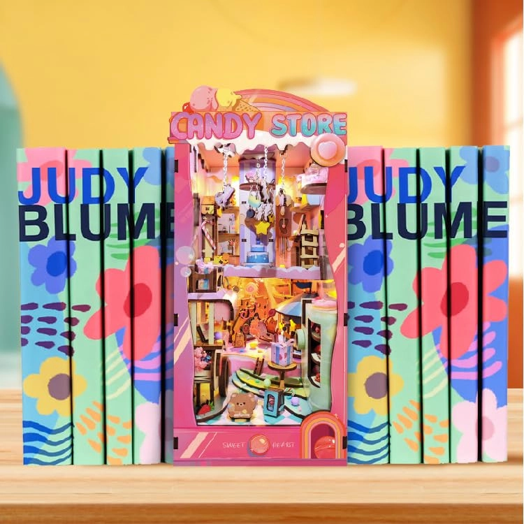 Book Nook Kit