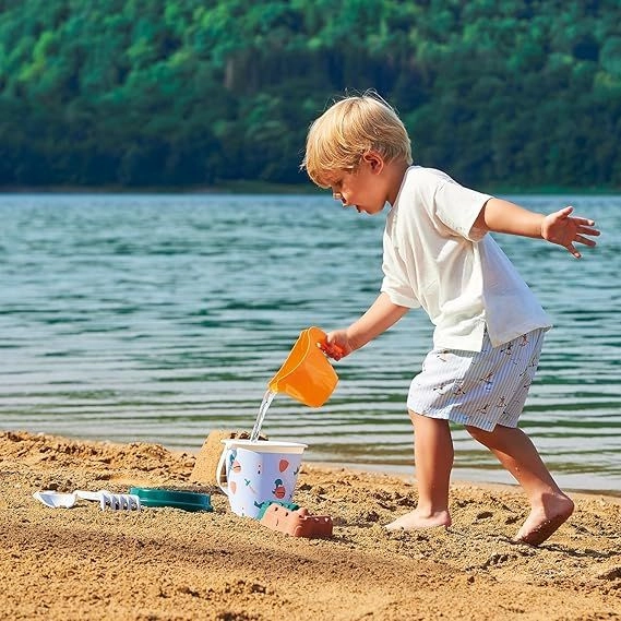 Garnished knights bucket - 18 Months