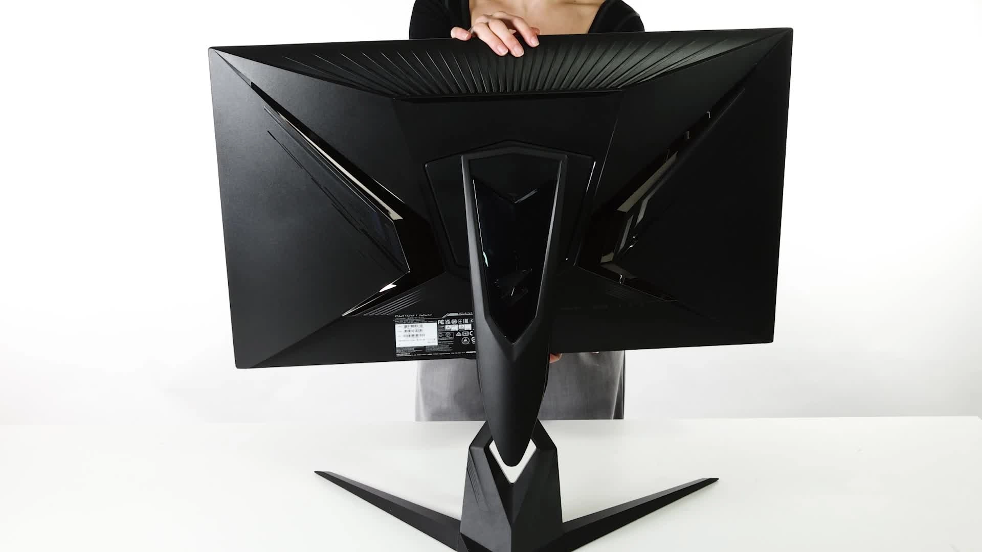 FI32U - 32 in 3840x2160