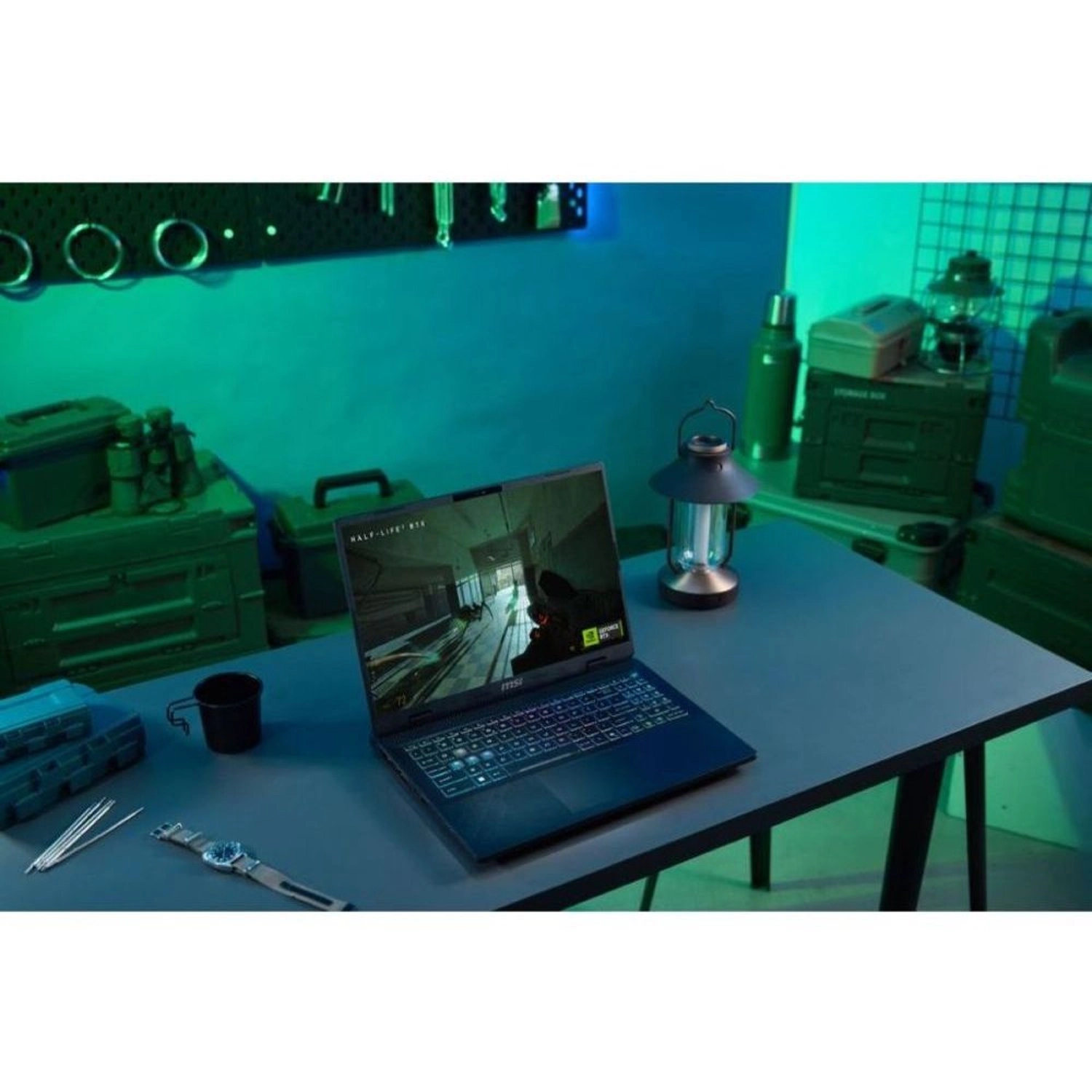 Crosshair 16 9S7-15P421-220 - 16'' Core Ultra 7 16GB DDR5 1TB SSD