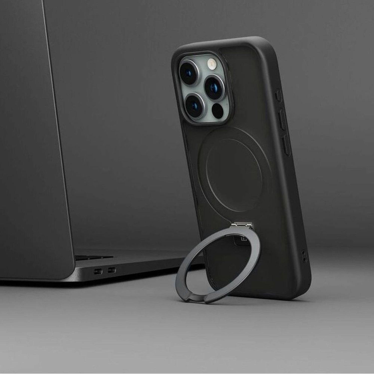 Solo Case - Hybrid Material for iPhone 15 Pro