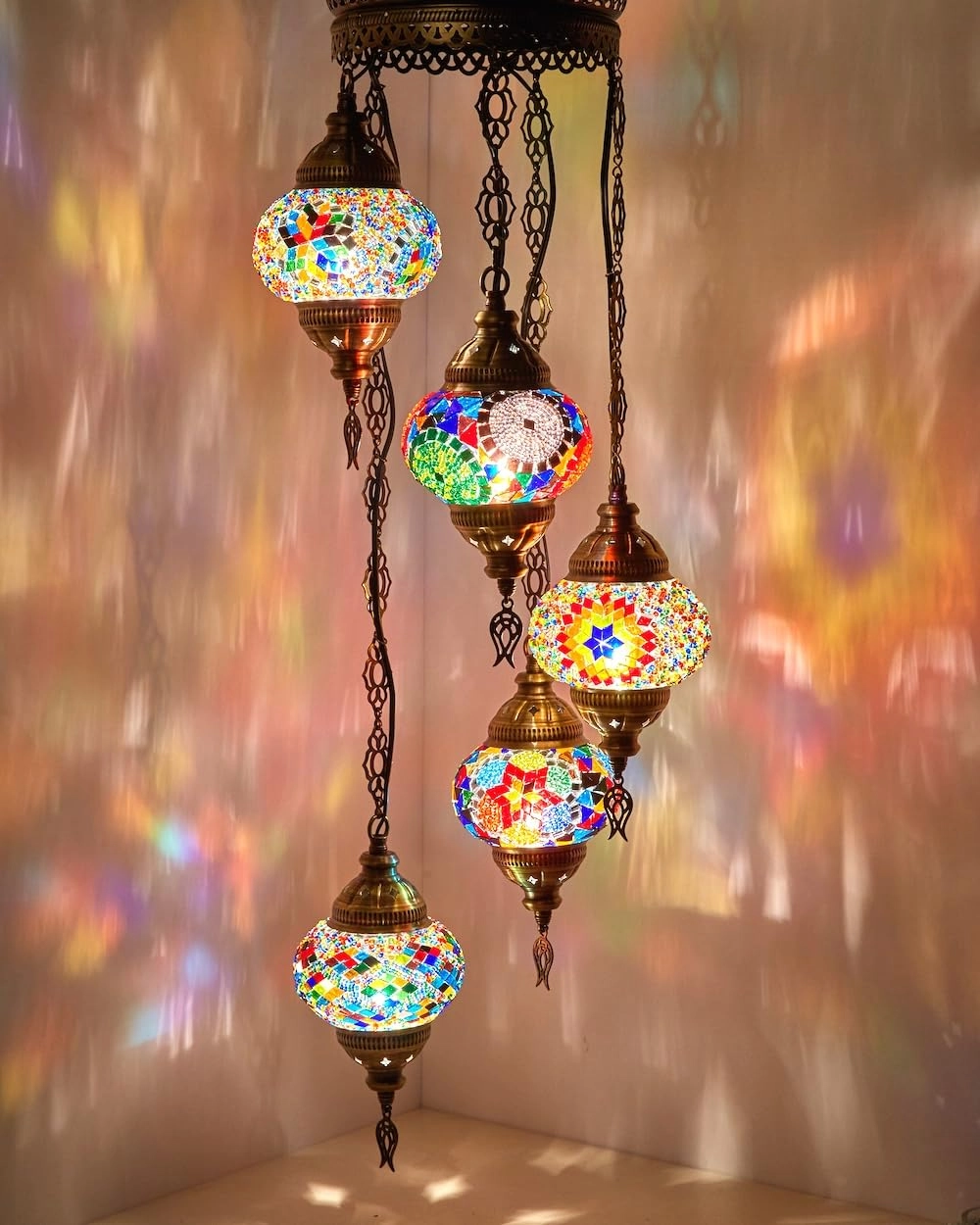 DEMMEX 5-Globe Mosaic Ceiling Chandelier