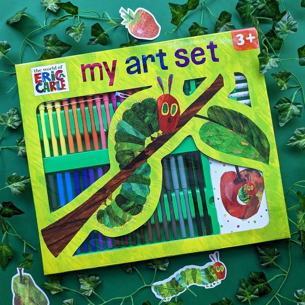 Giant Art Set - 53 Piece 40 felt tip pens 12 crayons 40 page doodle pad