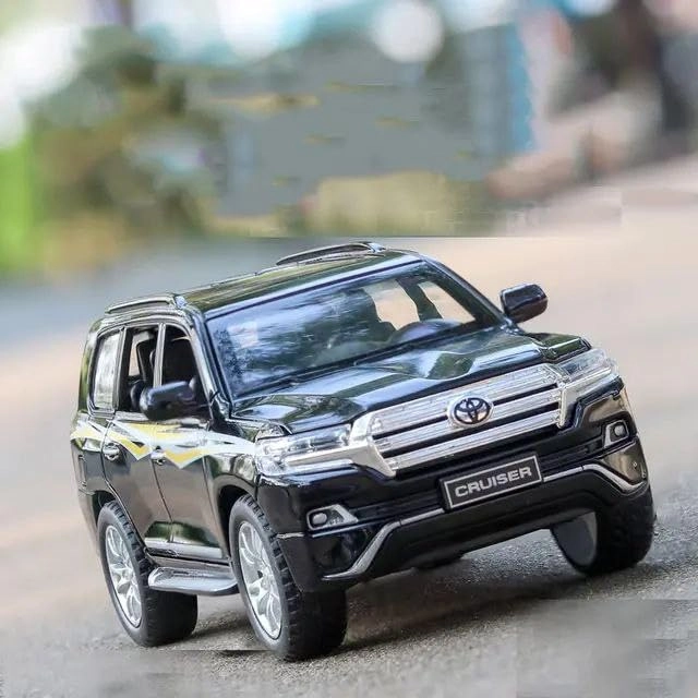 Land Cruiser - 1:32 1.0 Count