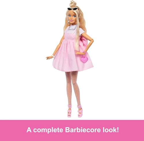 Barbie Deluxe Fashionistas - Blonde & Original Body Ages 4+
