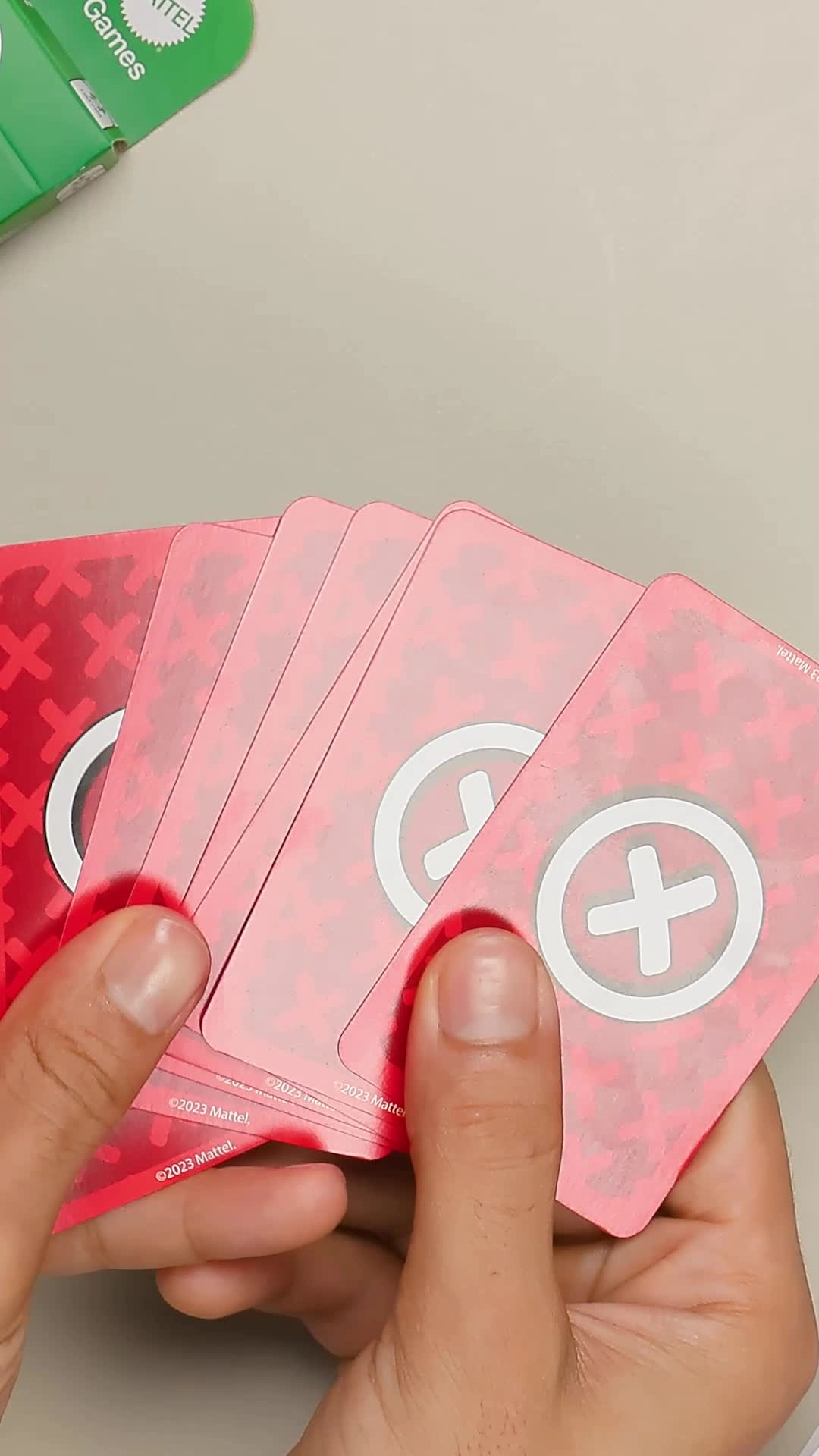 UNO Flex - Card Game