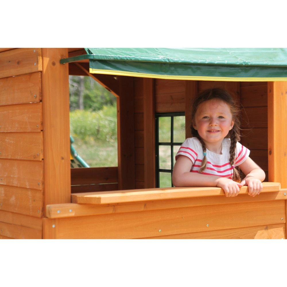 Ridgeview Deluxe Clubhouse - Holds up to nine children 990 lb capacity