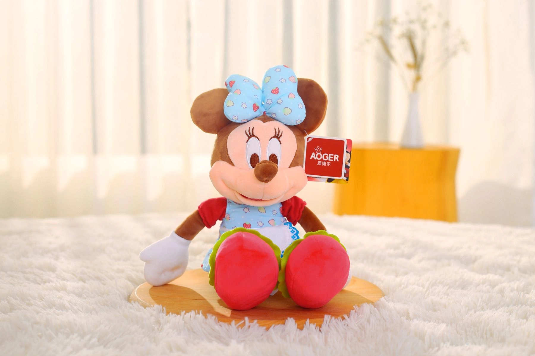 Minnie Plush - 43.18 cm
