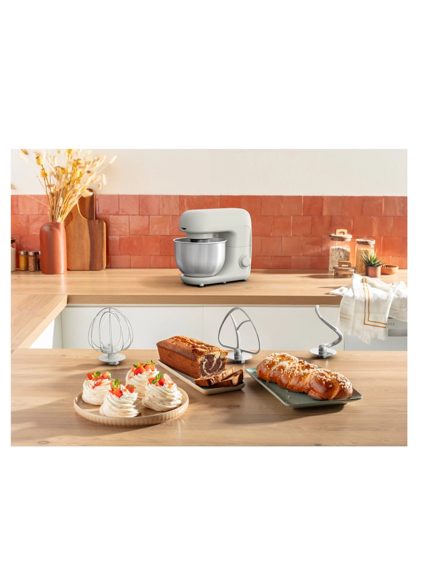 QA150127 - 4.8 Liter(s) 800 Watt