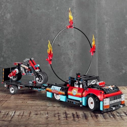 Technic Stunt Show Truck and Bike (42106)