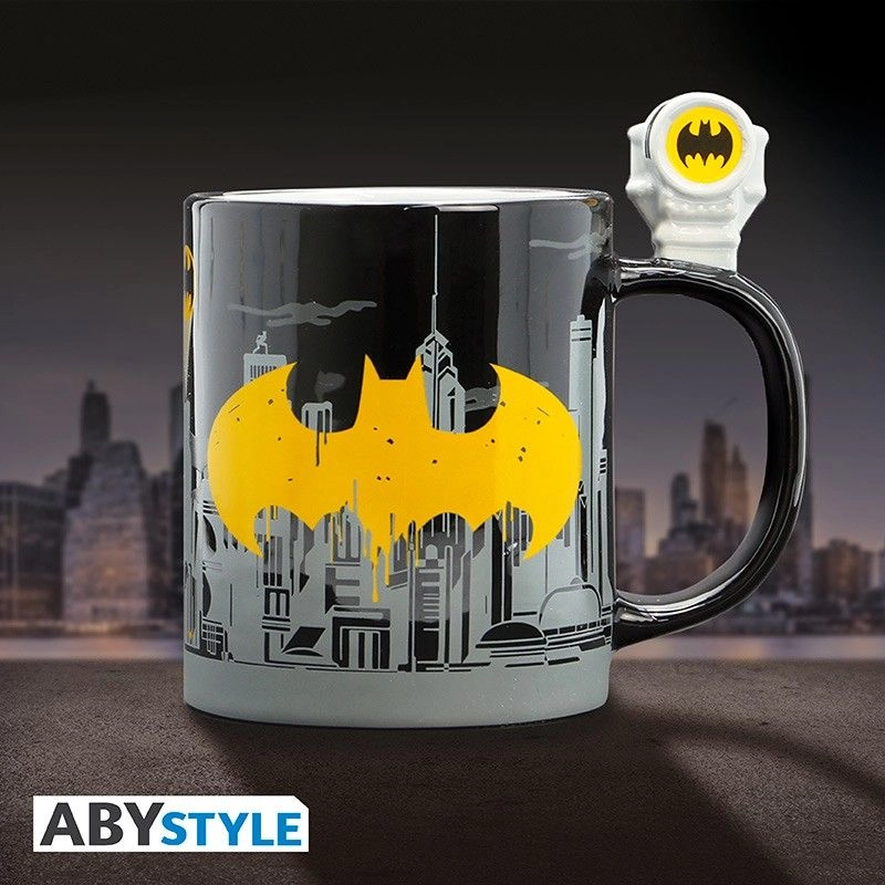 DC Comics The Batman Box Heat Changing Mug - 460 ml