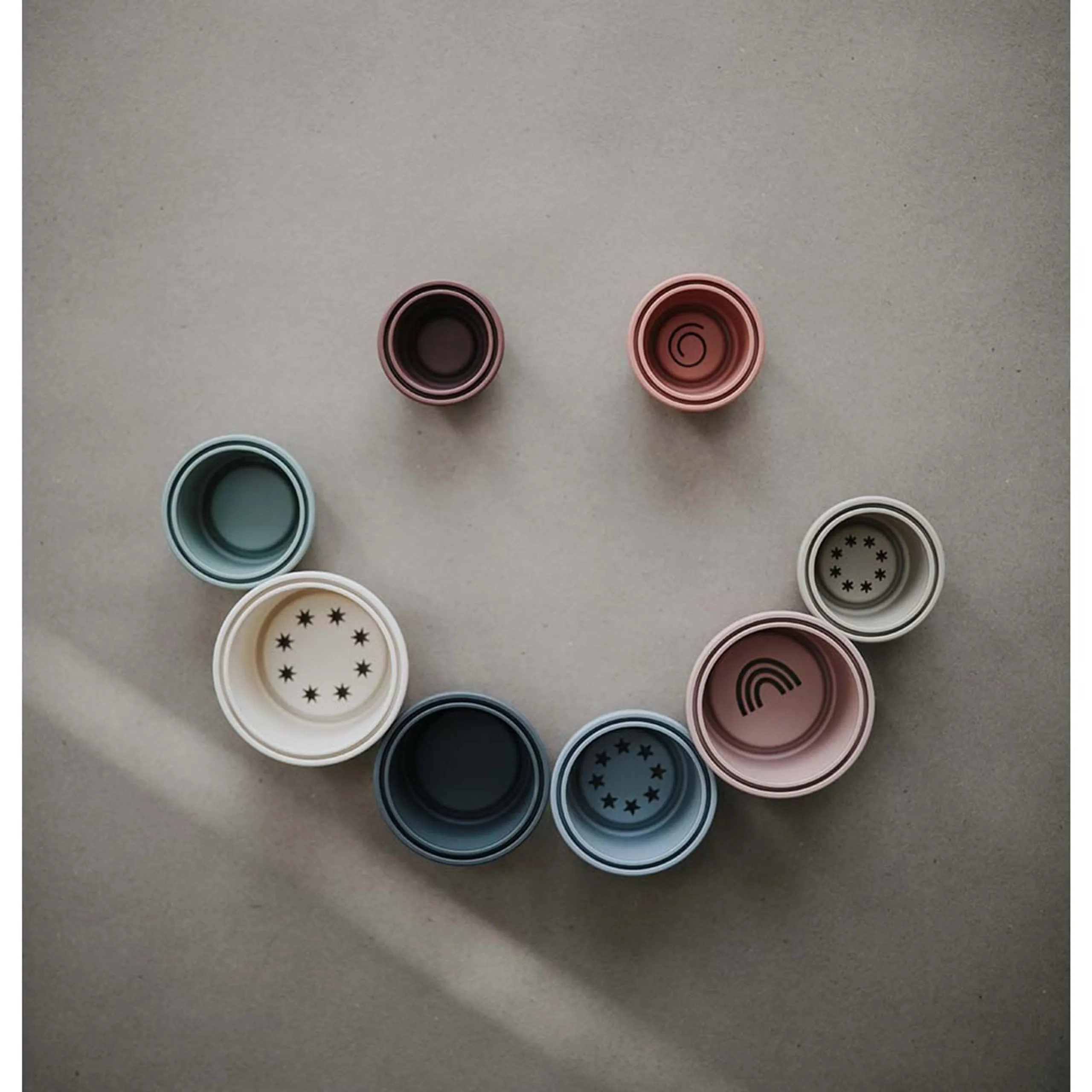 Stacking Cups - 12 months+ 8 pieces