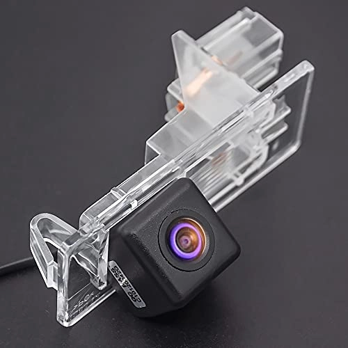 Rear View Reverse Backup Tracks Camera - 728 x 512