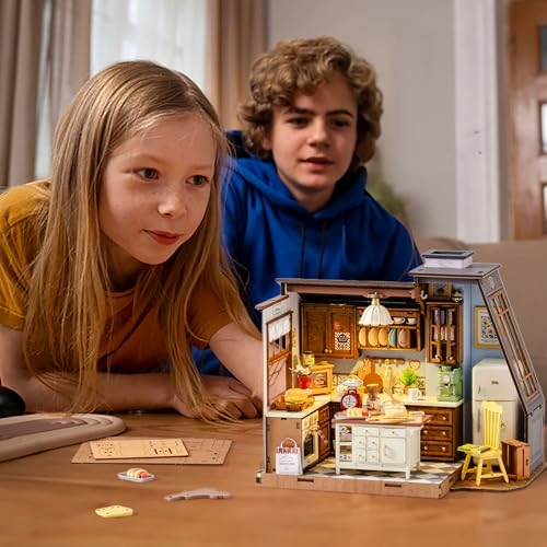 DIY Miniature Dollhouse Kit - Halloween/Christmas 1:20