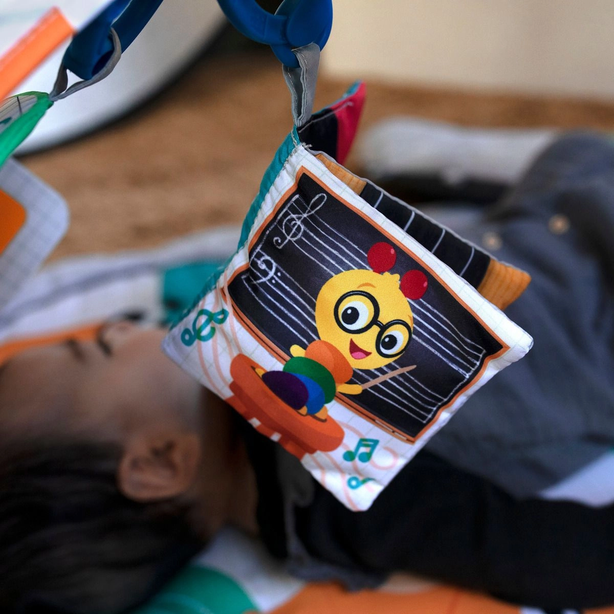 4-in-1 Kickin’ Tunes Musical Meadow Music & Language Discovery Gym - 0 months