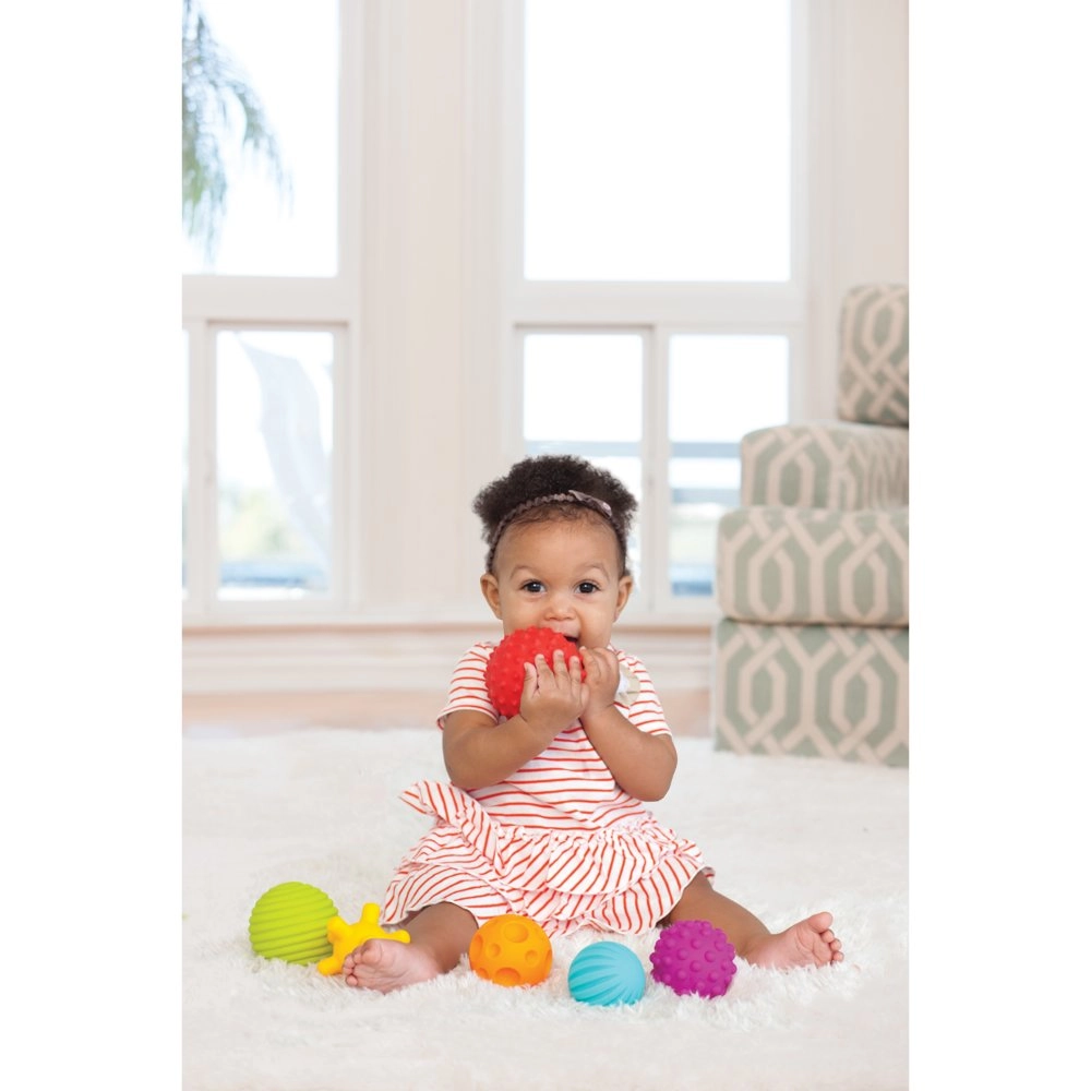 Textured Muliti-Ball Set - Suitable for 6 months and above 6-piece