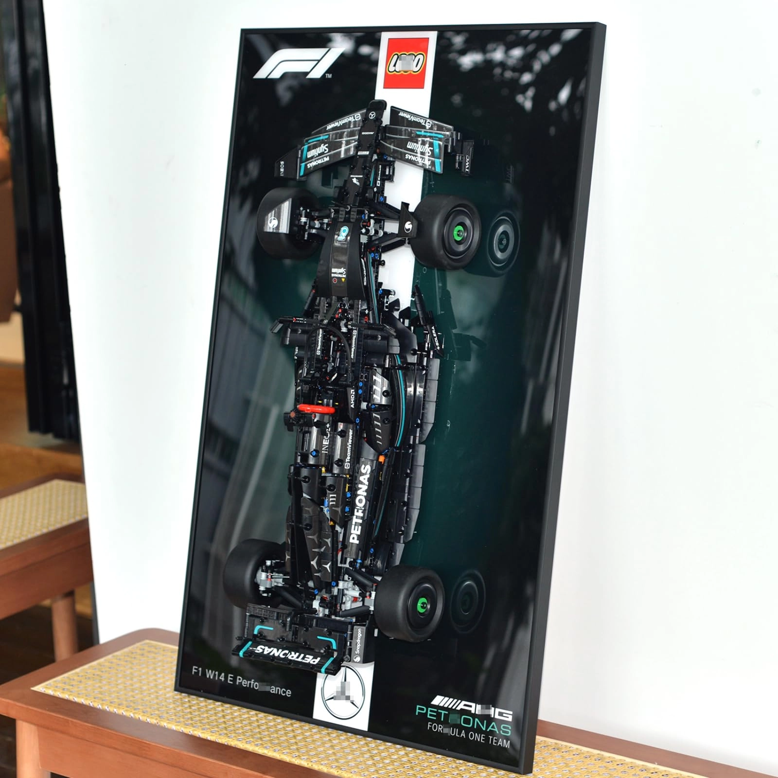 Figures Display Wall Mount - 50x80x4cm Acrylic