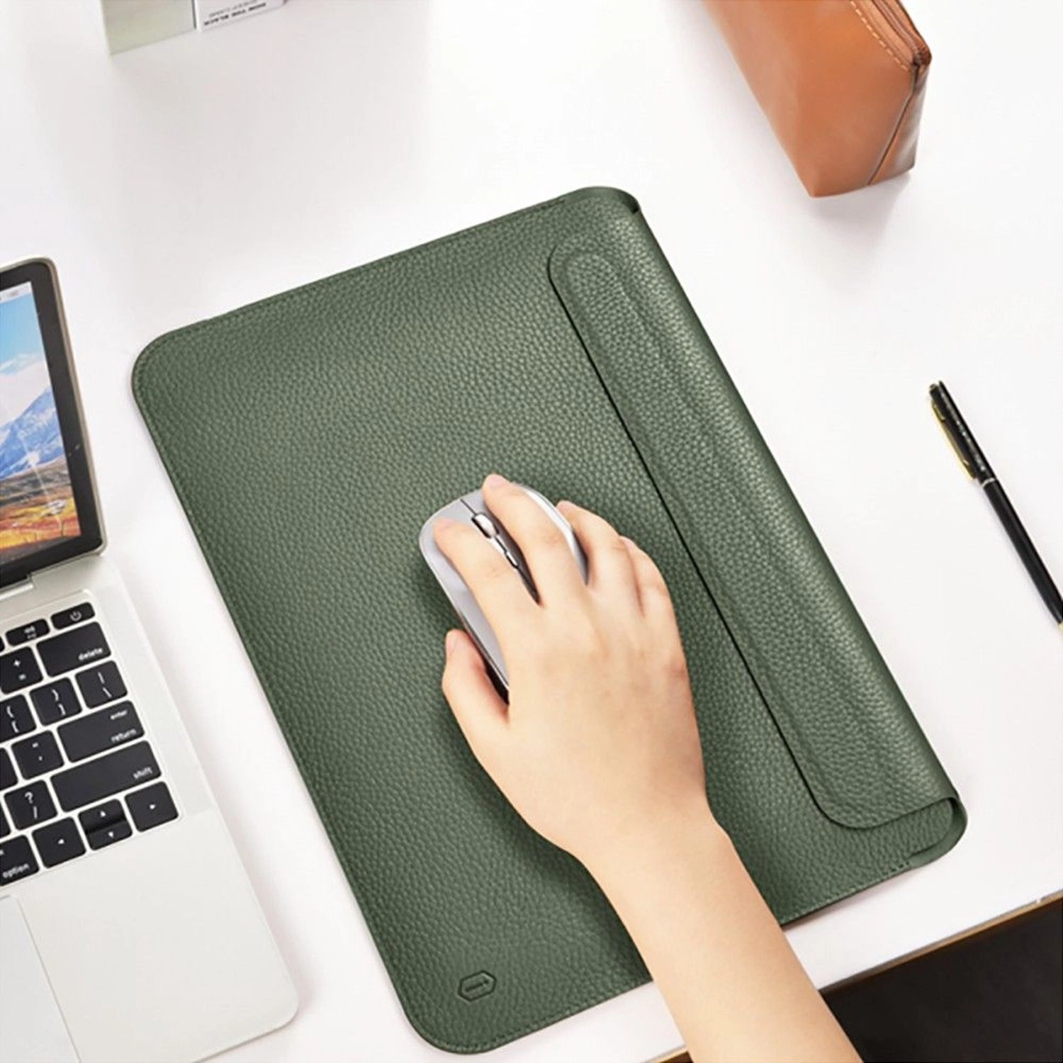 Skin Pro Sleeve for MacBook 14.2-Inch