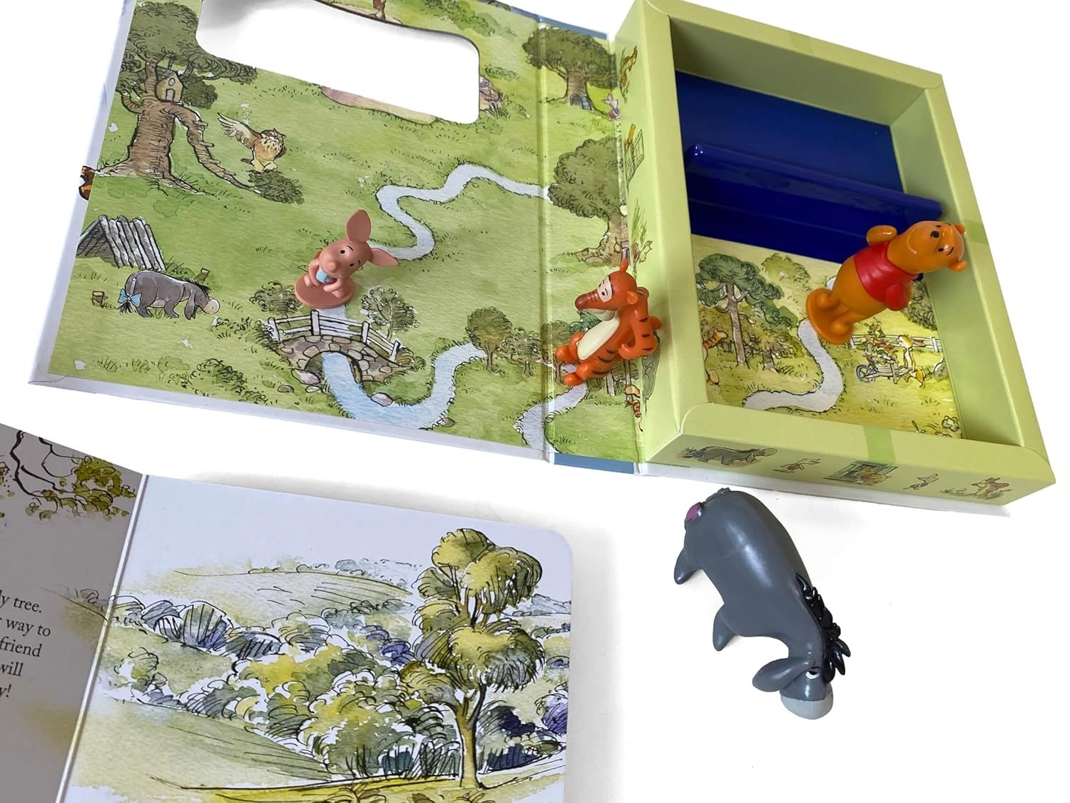 Winnie The Pooh Tattle Tales - 3 Years & above