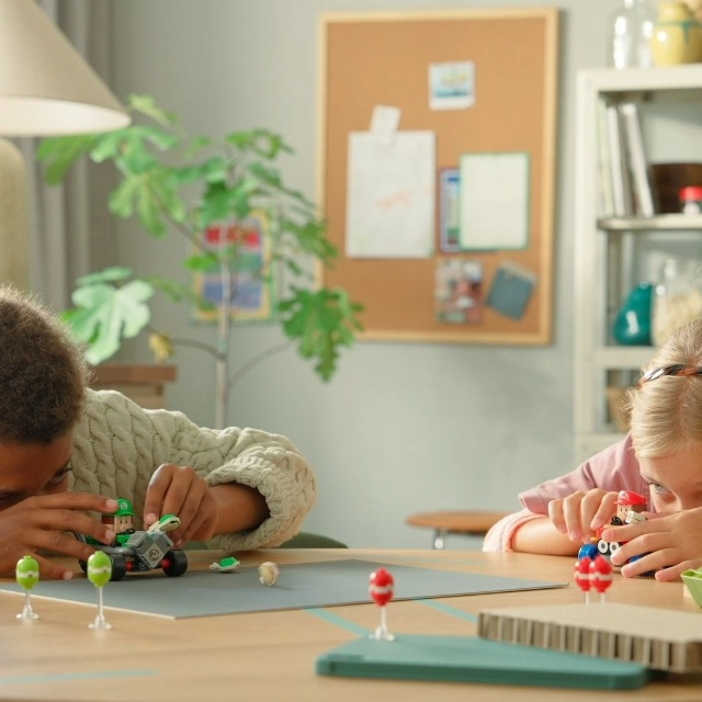 Super Mario Mario Kart Baby Mario vs. Baby Luigi (72034)