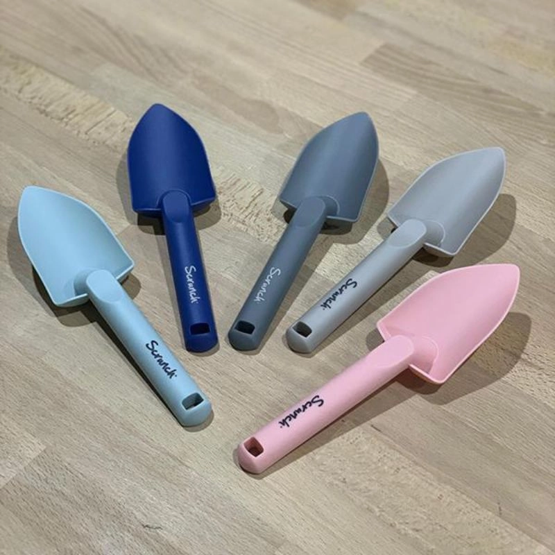 Spade - 100% silicone 21 x 5.7 x 3.2 cm