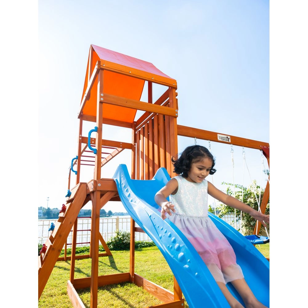 Olympia - Wooden 15.4' x 15.4' x 9.10'