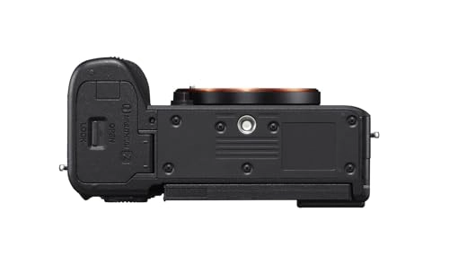 ILCE-7CM2