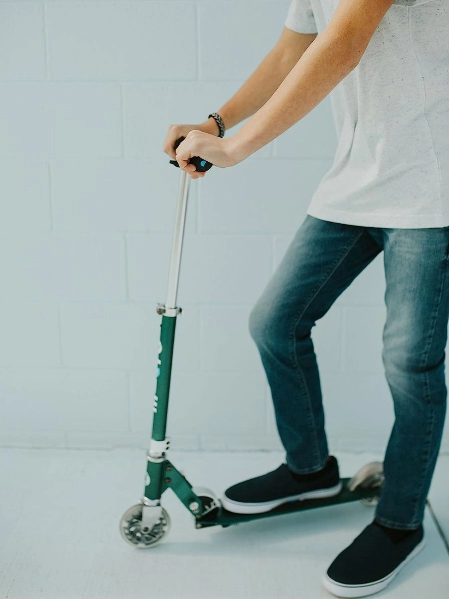 Sprite Kick Scooter – 120/80 mm LED Foldable