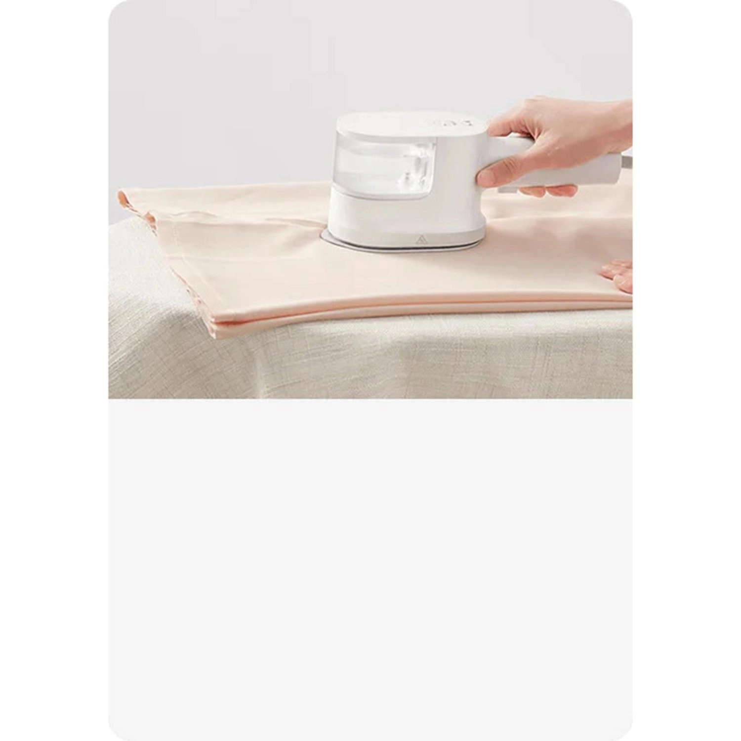 B502CN - Handheld Steam Iron