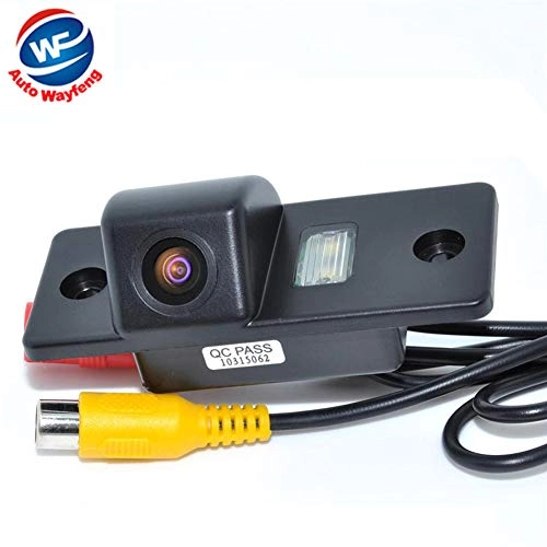 Car Rearview Camera - 728 x 512 pixels